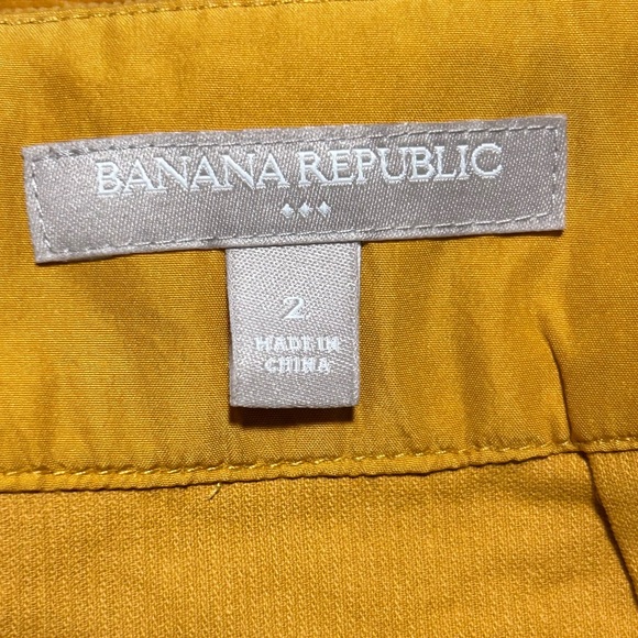 Banana Republic Mustard Micro-corduroy Mini Skirt | Size 2 - Picture 4 of 5